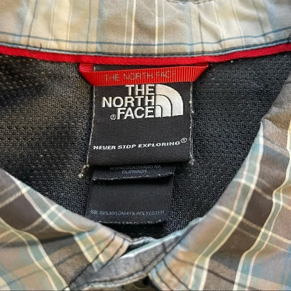Large‎ North Face Gray-Blue-Black SS Outdoor Adventure Shirt